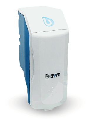 Dosieranlage DT Verwendung in Kombination m. BWT Enthärtungsanlagen m. digitaler Steuerung & Konnektivität für d. Trinkwasser-Nachbehandlung zum Korrosionsschutz & zur Resthärte-Stabilisierung in Gebäuden mit einem Spitzen-Volumenstrom von bis zu 3,5 m3/h