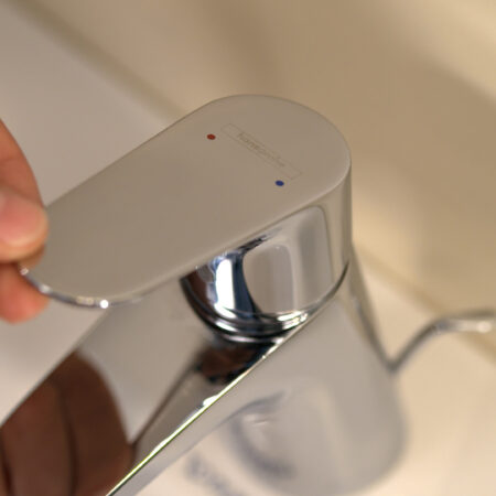 hansgrohe Focus Einhebel-Waschtischmischer 70 mit Zugstangen-Ablaufgarnitur, Chrom