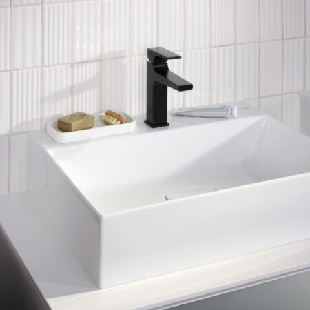 hansgrohe Metropol Einhebel-Waschtischmischer 110 mit Hebelgriff und Push-Open Ablaufgarnitur, Mattschwarz